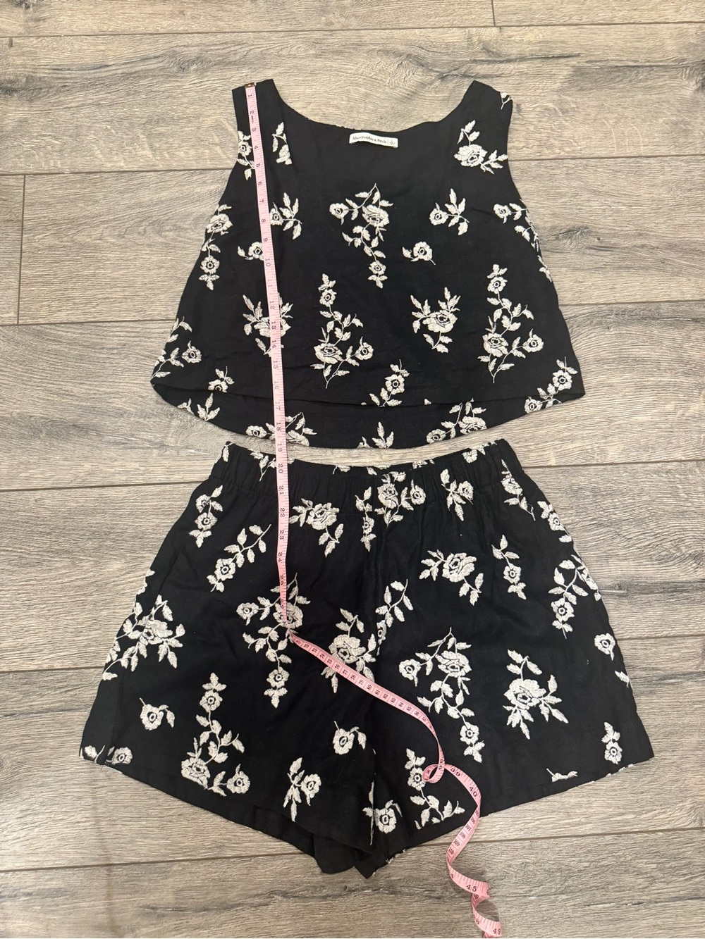 Abercrombie & Fitch Black Floral Embroidered Shorts Set